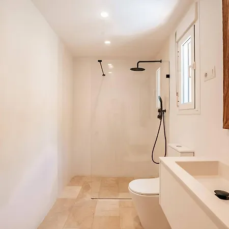 New Renovated Townhouse With Sea View And Jacuzzi Holiday home Malaga