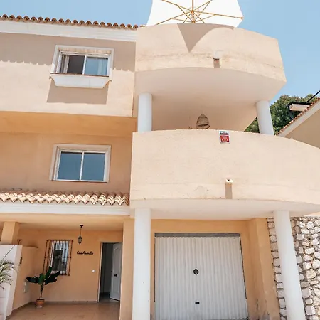 New Renovated Townhouse With Sea View And Jacuzzi Holiday home Malaga
