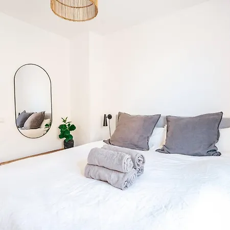 Holiday home New Renovated Townhouse With Sea View And Jacuzzi Malaga