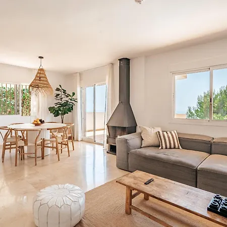 Holiday home New Renovated Townhouse With Sea View And Jacuzzi *