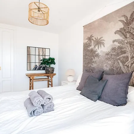 New Renovated Townhouse With Sea View And Jacuzzi * Malaga