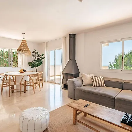 New Renovated Townhouse With Sea View And Jacuzzi Holiday home *